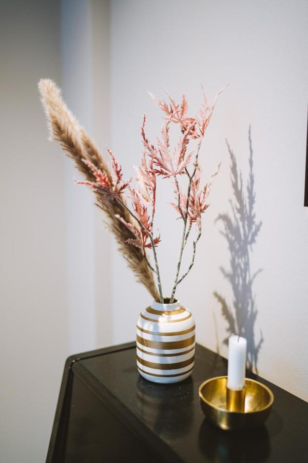 Brekkustova - Modern, Cosy And Spacious Apartment Klaksvík エクステリア 写真
